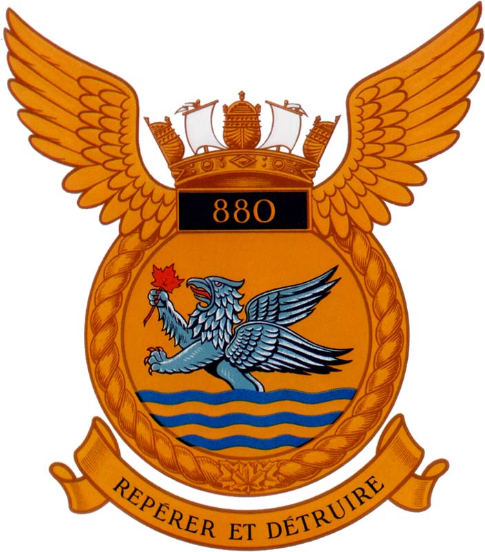 880 Maritime Surveillance Squadron Badge