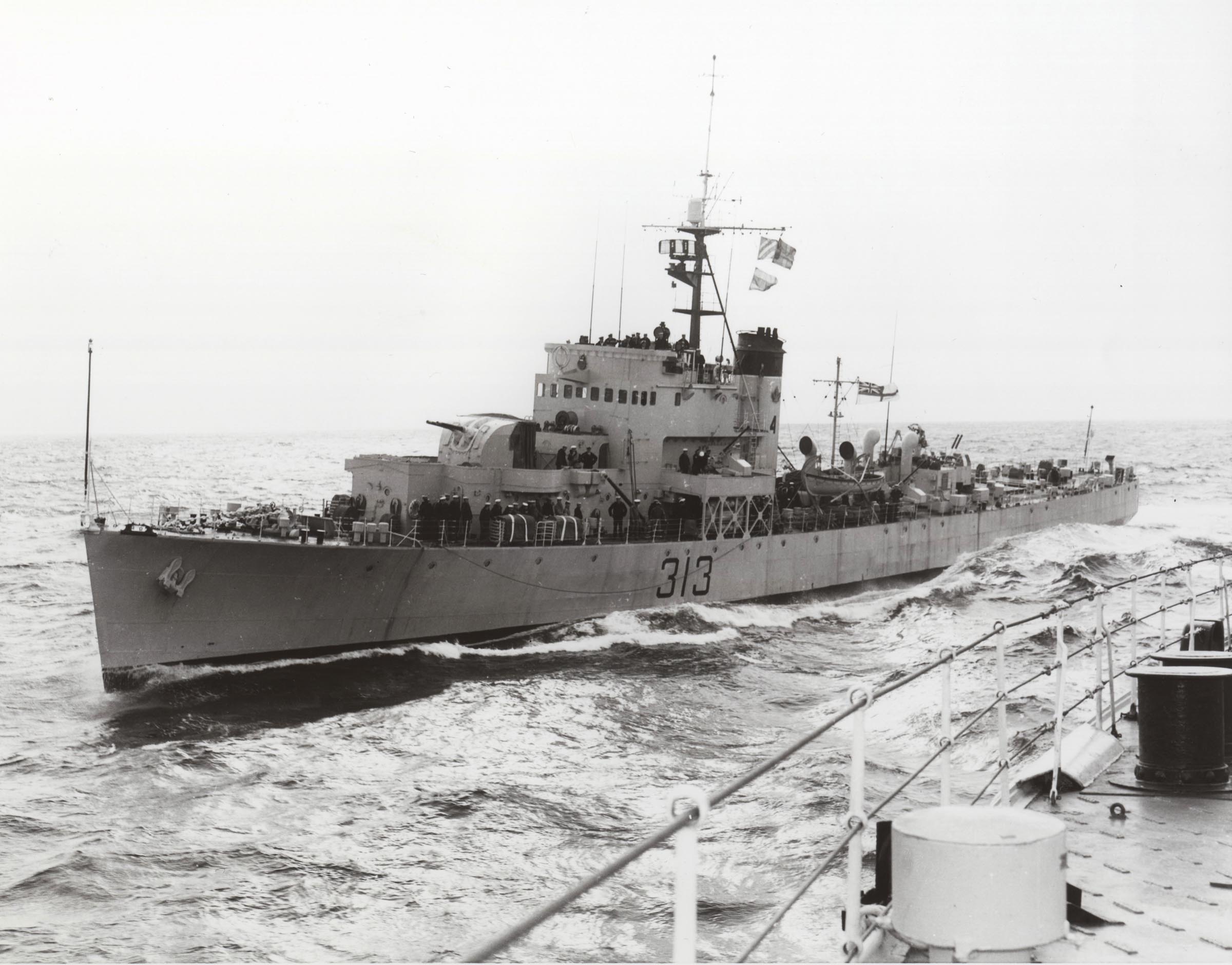 Post-war HMCS SUSSEXVALE (Prestonian Class)