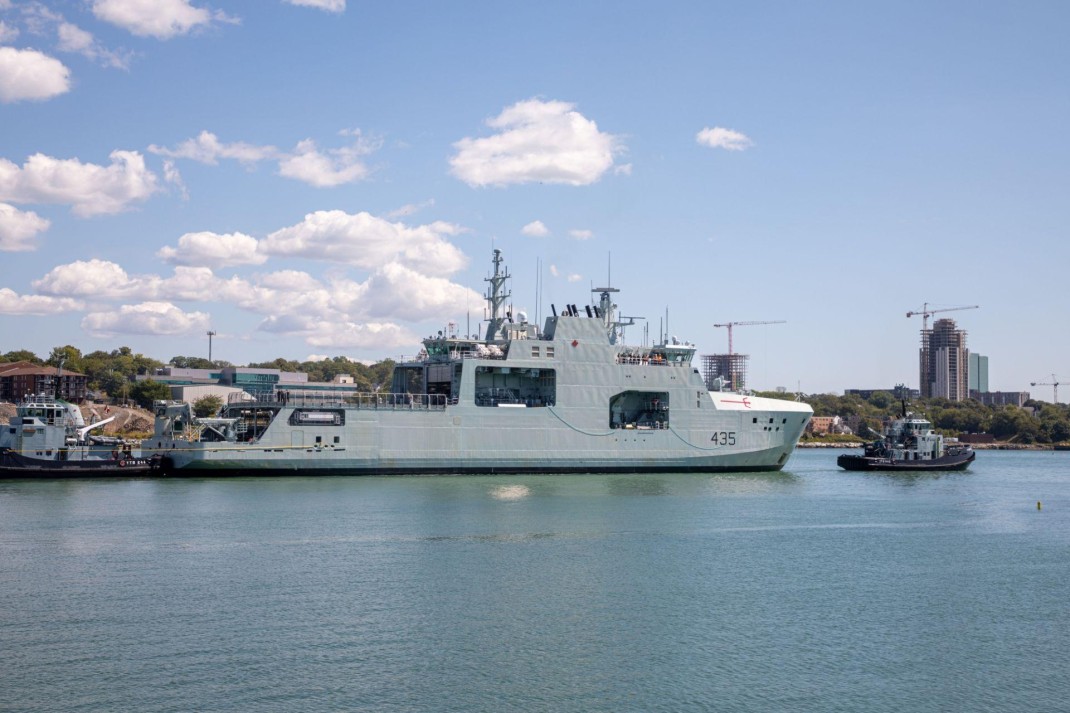 HMCS ROBERT HAMPTON GRAY
