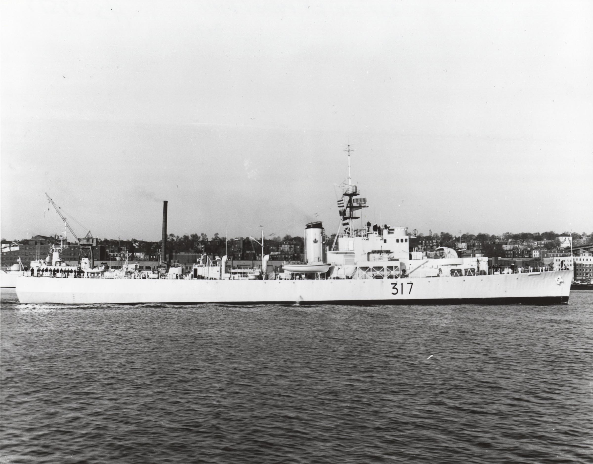 Post-war HMCS CAP de la MADELEINE (Prestonian Class)