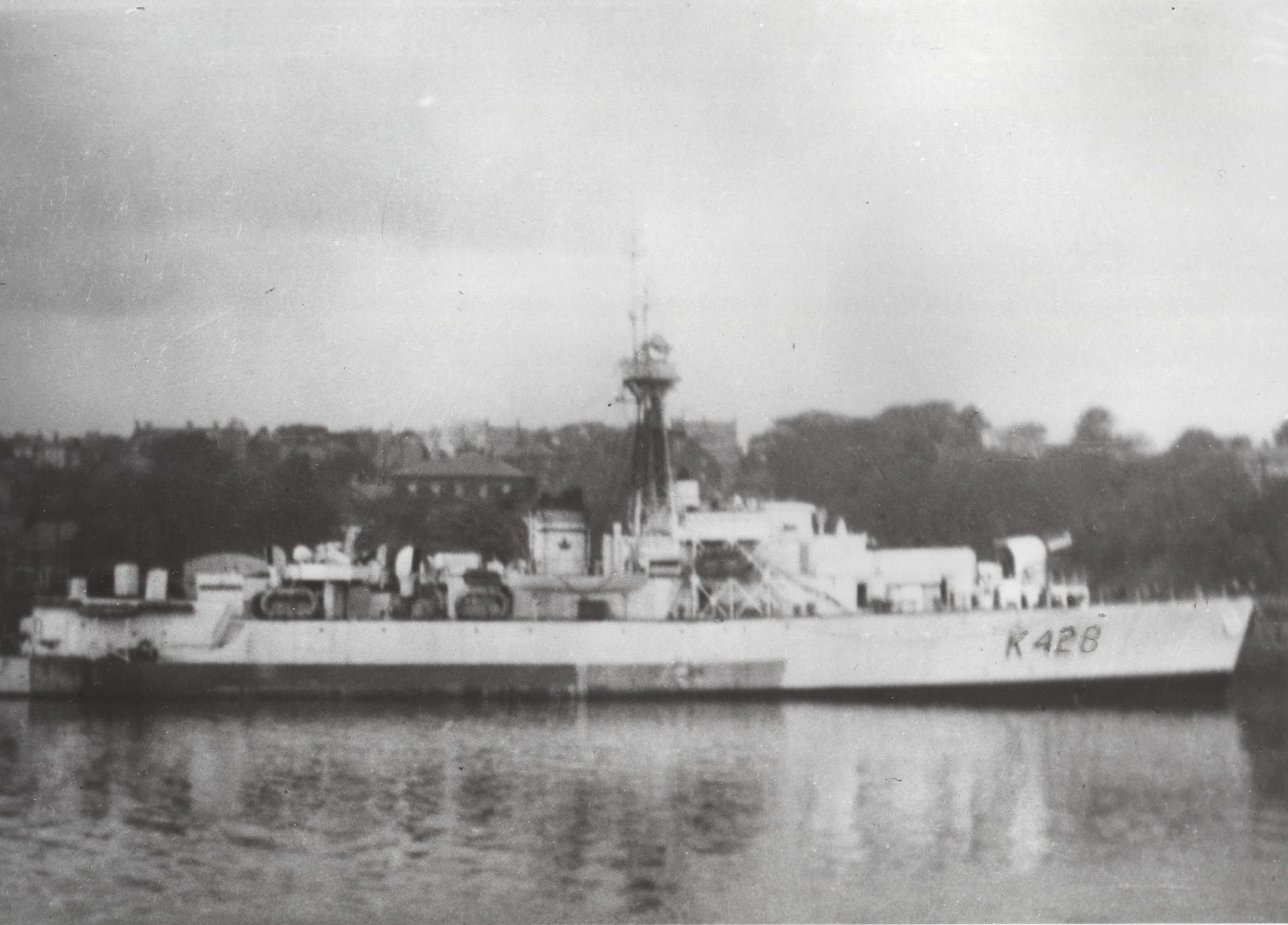 HMCS LOCH ALVIE